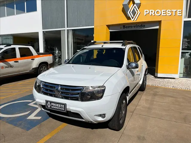 Carro Renault Duster 2014 2.0 16V Dynamique (Flex)