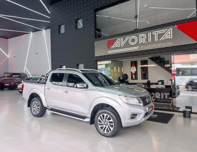 Carro Nissan Frontier 2019 2.3 TD CD LE 4x4 (Aut)