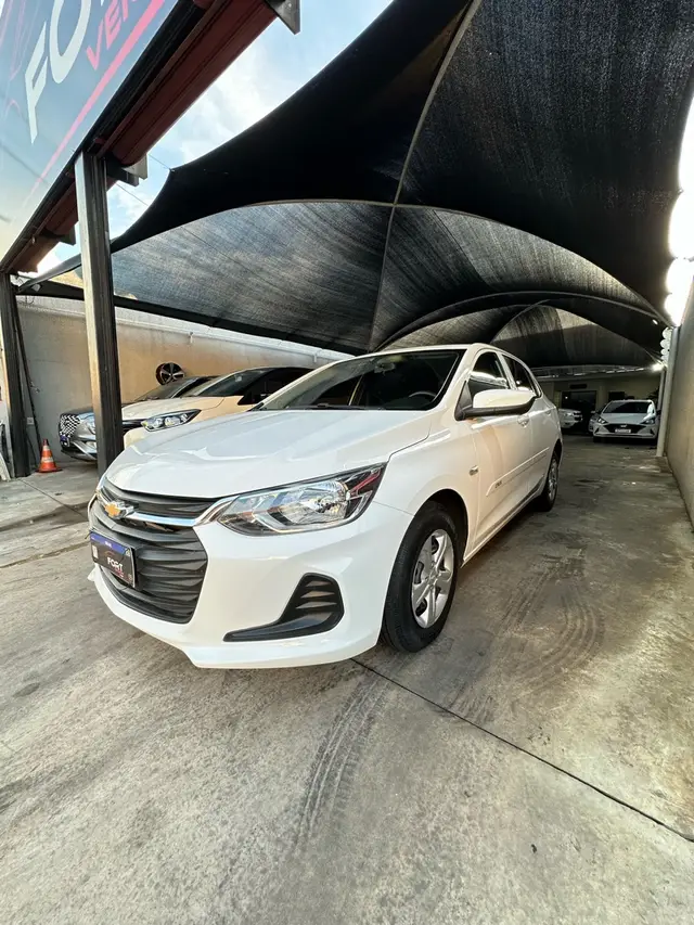 Carro Chevrolet Onix 2021 1.0 (Flex)