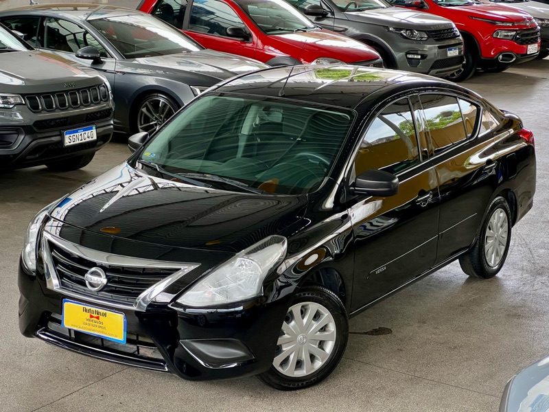 NISSAN VERSA