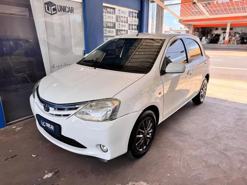 Toyota XLS 1.5 (Flex)