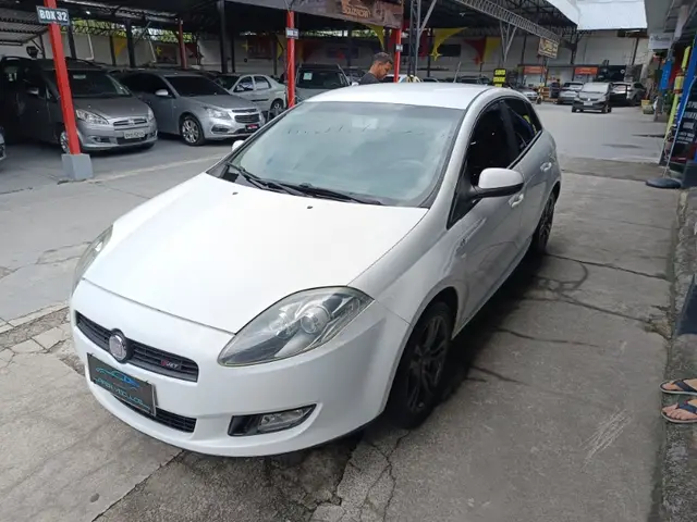 Carro Fiat Bravo 2012 T-Jet 1.4 16V