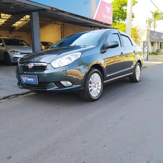 Carro Fiat Grand Siena 2014 Essence 1.6 16V (Flex)