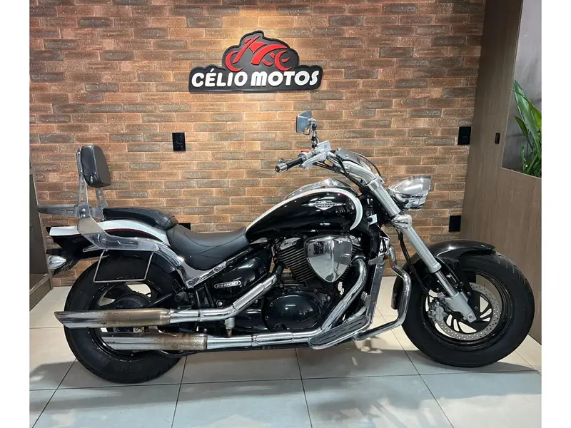 Suzuki Boulevard M800