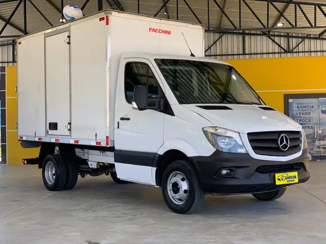 Carro Mercedes-Benz Sprinter 2018 Chassi 515 CDI Longo