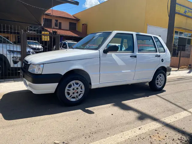 Carro Fiat Uno Mille 2013 Fire Economy 1.0 (Flex) 4p