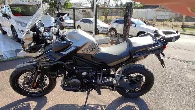 Moto Triumph Tiger 1200 2021 TIGER 1200 DESERT Edition