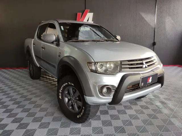 Carro Mitsubishi L200 Triton Sport 2017 3.2 DID-H HPE 4WD (Aut)