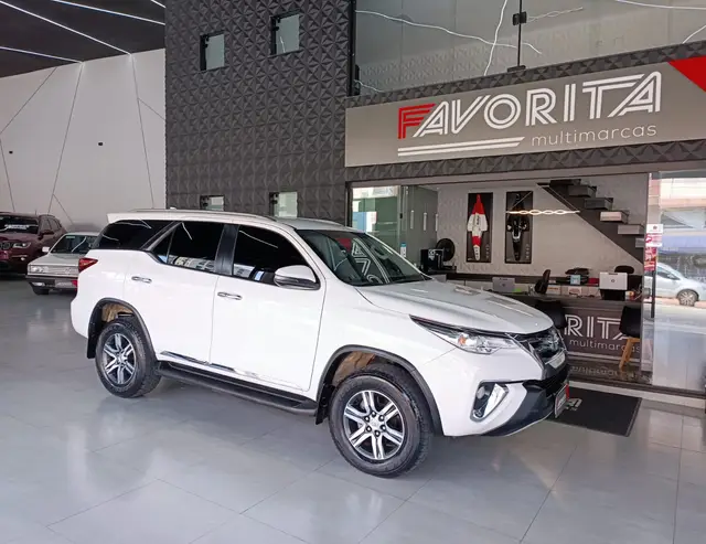 Carro Toyota SW4 2019 2.7 SRV 7L 4x2 (Aut) (Flex)