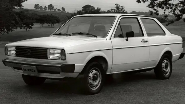 Sedan foi vendido em lotes de 1.500 unidades em dois anos distintos 