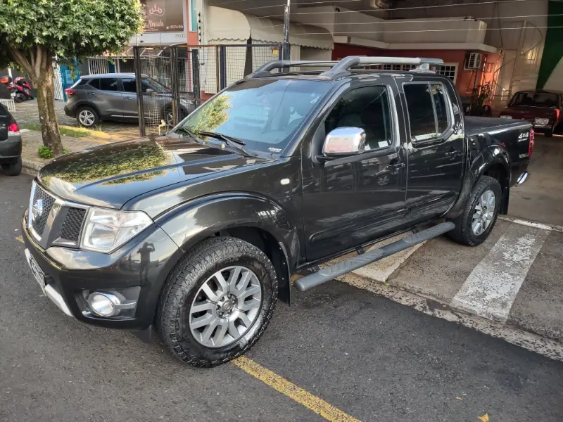Nissan Frontier 2.5 TD CD 4x4 SL (Aut)
