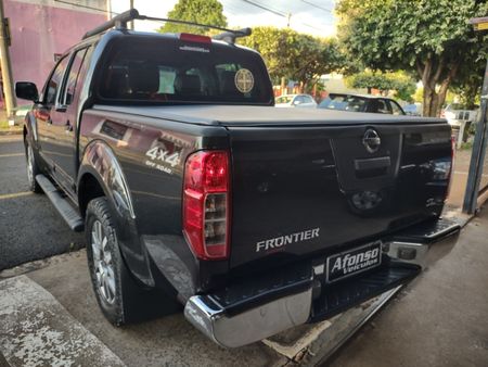 Frontier 2.5 TD CD 4x4 SL (Aut)