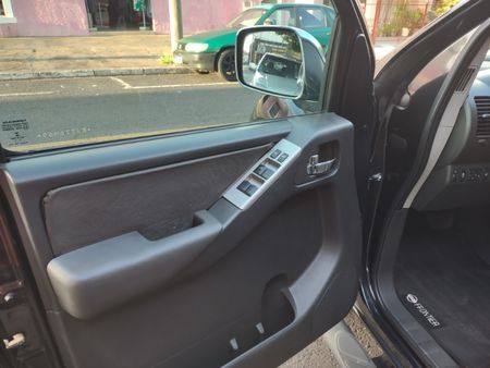 Frontier 2.5 TD CD 4x4 SL (Aut)