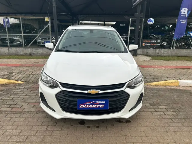 Carro Chevrolet Onix Plus 2022 1.0 LT (Flex)