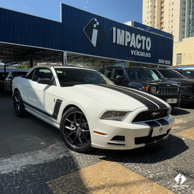 Carro Ford Mustang 2013 3.7 V6