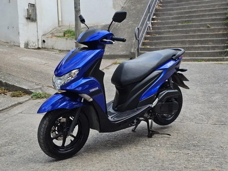 Yamaha Fluo ABS