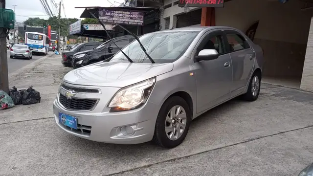 Carro Chevrolet Cobalt 2012 LT 1.4 8V (Flex)