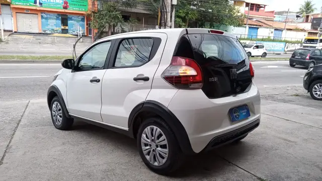 Carro Fiat Mobi 2023 Like 1.0 (Flex)