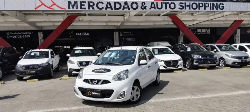 Nissan March 1.0 12V S (Flex)