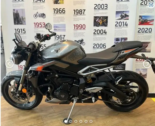 Carro Triumph Street Triple 765 2023 RS