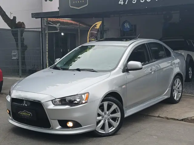 Carro Mitsubishi Lancer 2014 2.0 16V