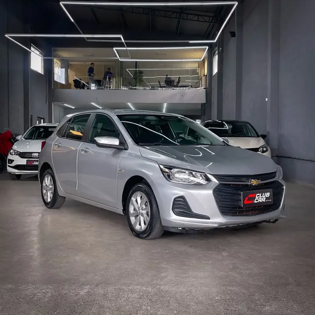 Carro Chevrolet Onix 2023 LT 1.0