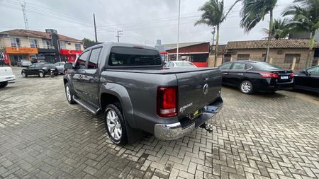 Amarok Highline 3.0 CD 4x4 TDi (Aut) (Diesel)
