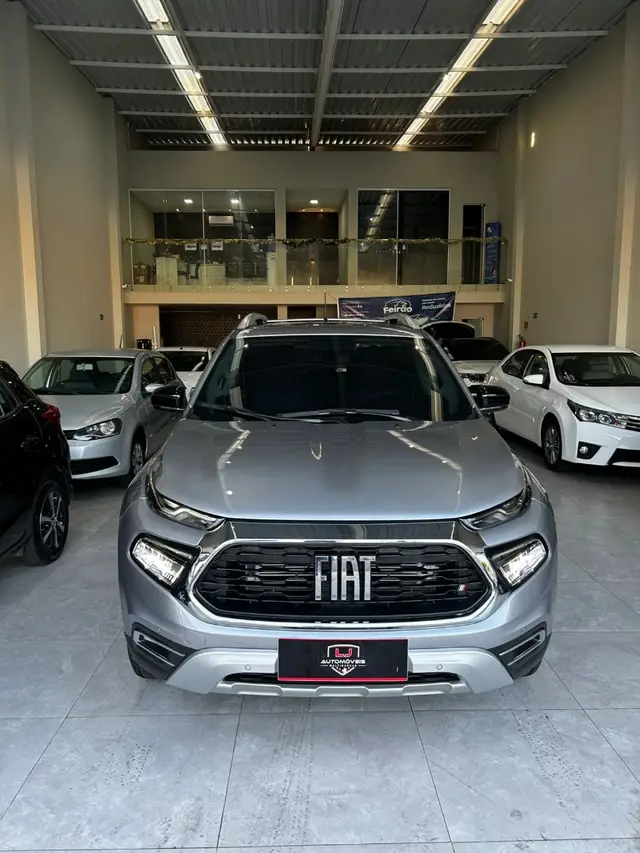 Carro Fiat Toro 2025 Volcano 2.0
