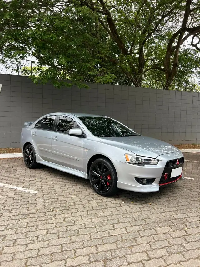 Carro Mitsubishi Lancer 2014 2.0 16V
