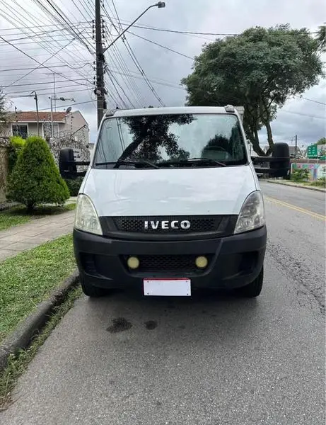 Carro Iveco Daily Chassi 2011 70C16 HD MASSIMO