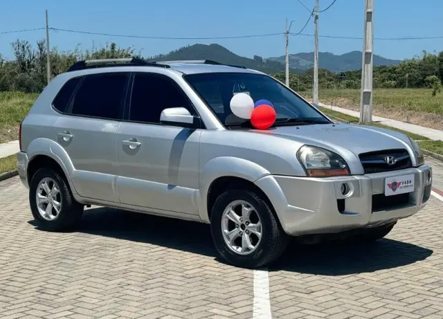 Carro Hyundai Tucson 2010 GL 2.0 16V