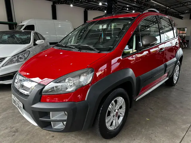Carro Fiat Idea 2013 Adventure 1.8 16V E.TorQ (Flex)