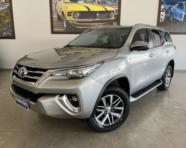 Carro Toyota SW4 2020 2.8 TDI SRX 7L 4x4 (Aut) (Diesel)