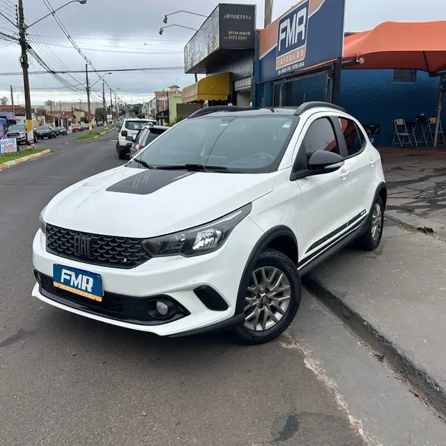 Carro Fiat Argo 2022 Trekking 1.3 (Flex)