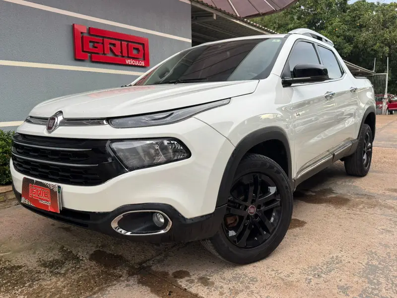 Fiat Toro Volcano 2.4 AT9 4x2 (Flex)