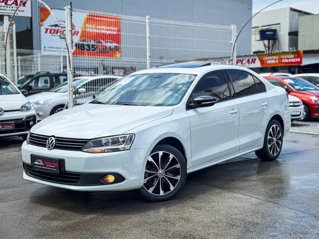 Carro Volkswagen Jetta 2014 2.0 Comfortline Tiptronic (Flex)