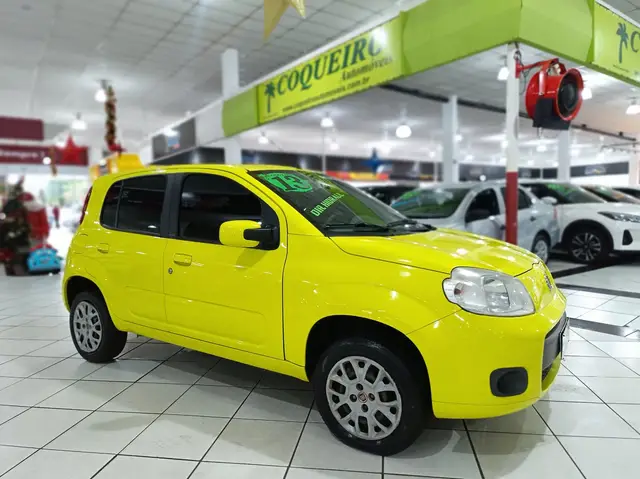Carro Fiat Uno 2013 Vivace 1.0 8V (Flex) 4p