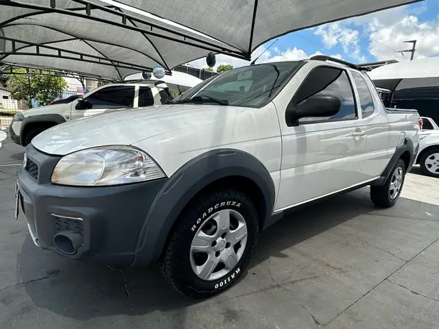 Carro Fiat Strada 2017 Hard Working 1.4 (Flex) (Cabine Estendida)