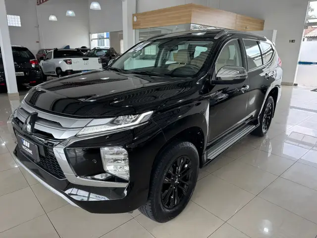 Carro Mitsubishi Pajero Sport 2024 HPE-S 2.4