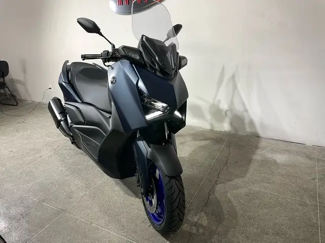 Carro Yamaha XMax 2025 250 Connected
