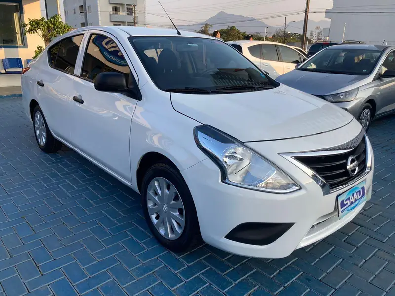 Nissan Versa V-Drive 1.6 Special Edition (flex) (Aut)