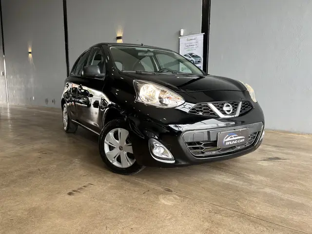 Carro Nissan March 2016 1.0 12V SV (Flex)