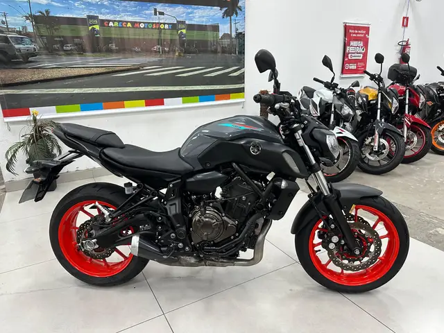 Moto Yamaha MT-07 2023 ABS