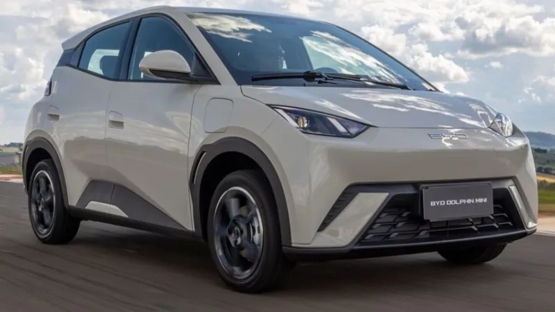 Autoridades brasileiras encontram 163 chineses em condição análoga à escravidão em fábrica da BYD