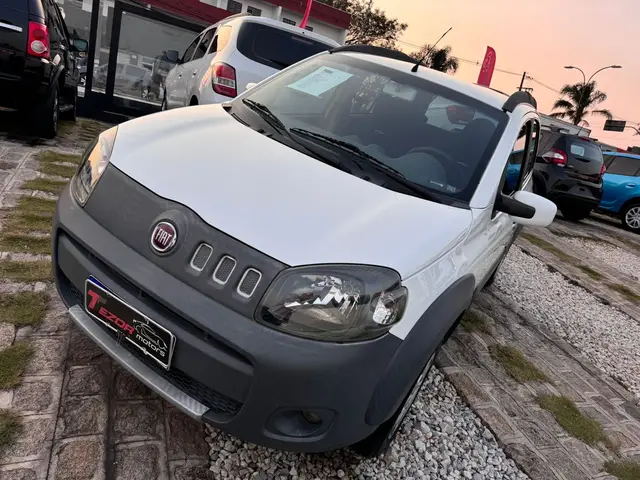 Carro Fiat Uno 2011 Way 1.4 8V (Flex) 4p