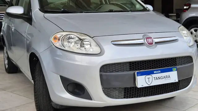 Carro Fiat Palio 2016 Attractive 1.0 Evo (Flex)
