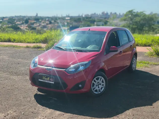 Carro Ford Fiesta Hatch 2013 SE Rocam 1.6 (Flex)