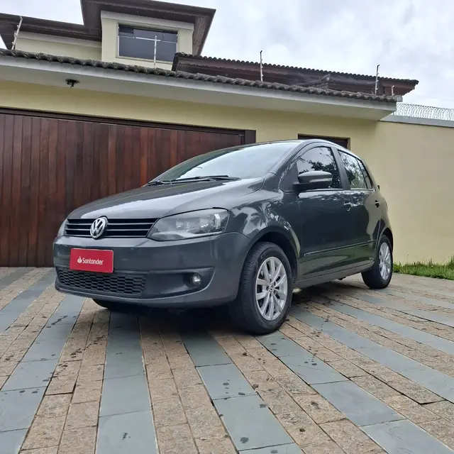 Carro Volkswagen Fox 2014 1.6 VHT (Flex)
