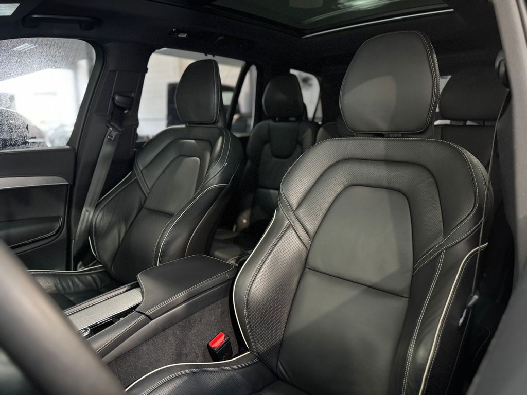 XC90 Recharge Ultimate Dark 2.0