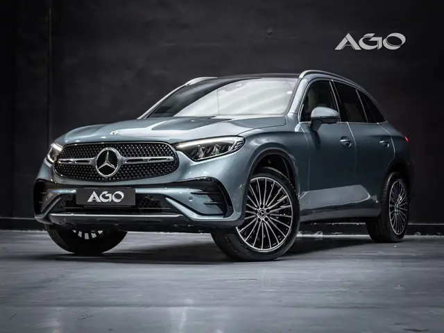 Carro Mercedes-Benz GLC 300  2025 2.0 MHEV 4MATIC AMG LINE
